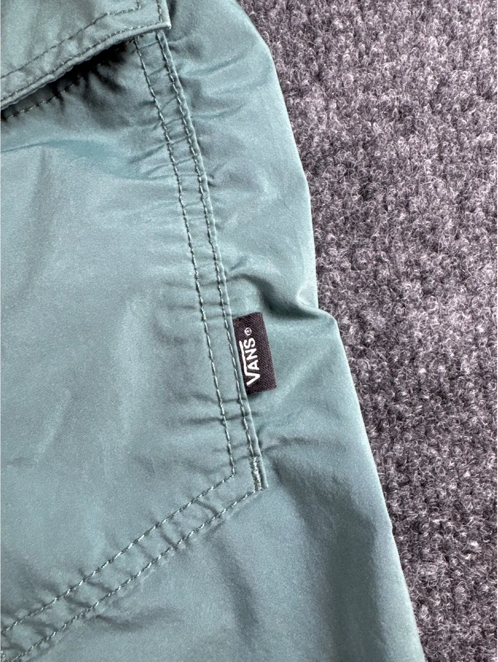 Vans Men’s Size 34 Green Drawstring Casual Shorts